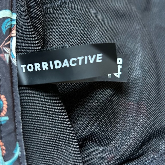 Torrid Active Wire-Free Hi-Impact Zip-Front Sports Bra Size 44B Mermaids - Picture 6 of 8